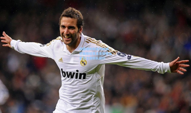 【彩客网官网】绿茵场外的无声呐喊，巴勒斯坦男足主帅背负家族之殇率队前行